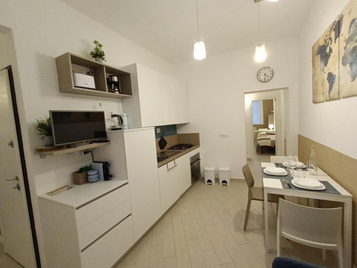 Firsthouse - Nel Centro Storico Con Parcheggio Gratuito Apartment Siena Exterior foto